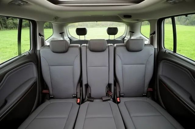 opelzafira4