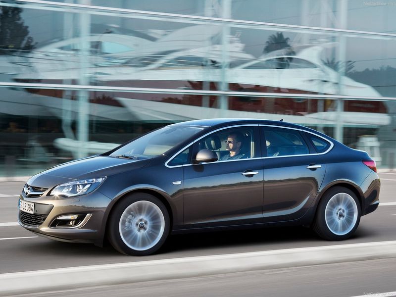 Opel Astra J